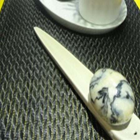 撿石